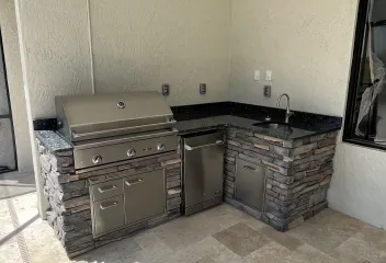 outdoor kitchen